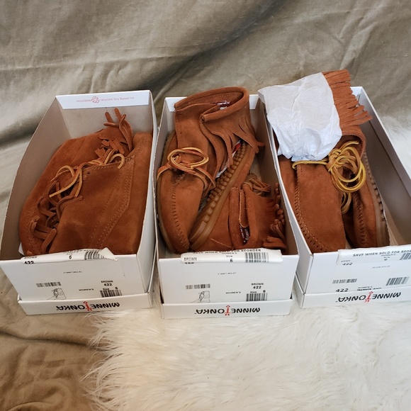 Size 6's left! Minnetonka Tramper ankle hi boot - Picture 4 of 6